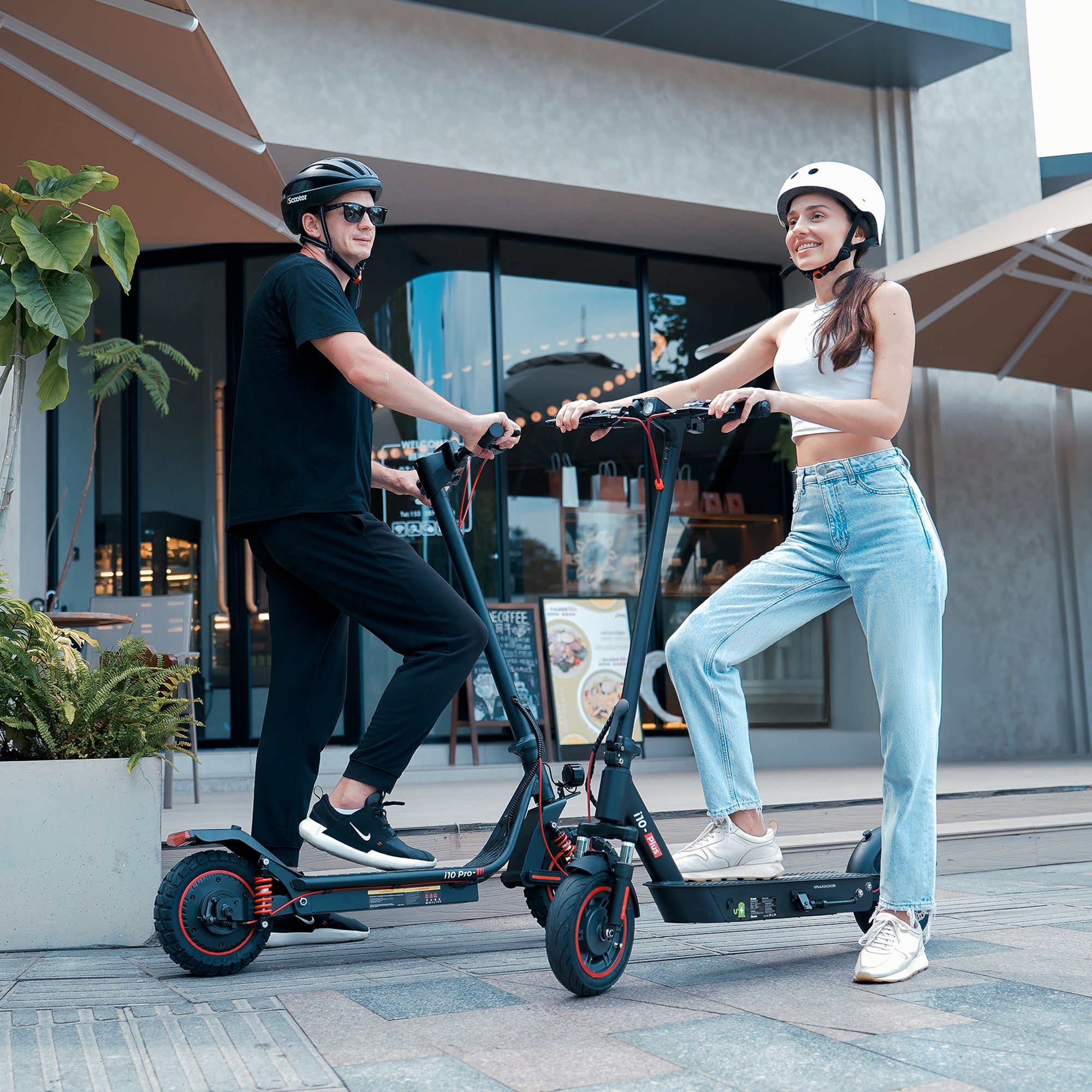 i10 Pro 800W Commuter Electric Scooter
